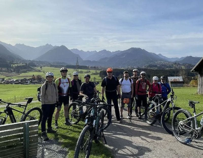 opsira team mountainbike tour